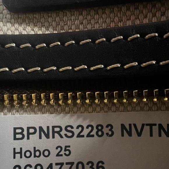 Dooney Penrose Hobo‎ 25 in Midnight Blue - Picture 13 of 15